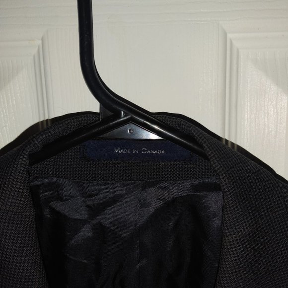 Ralph Lauren Blue Label - Dillard's - Men's Single Breasted Classic Fit - Picture 2 of 4